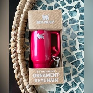 Stanley Ornament Keychain RED DELICIOUS